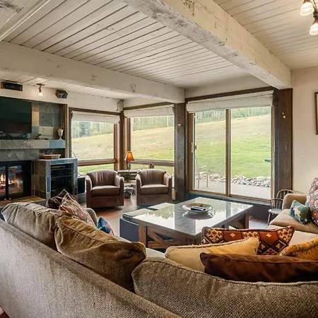 Enclave 101, Snowmass Ski-In Ski-Out Condo With Shared Pool & Hot Tub